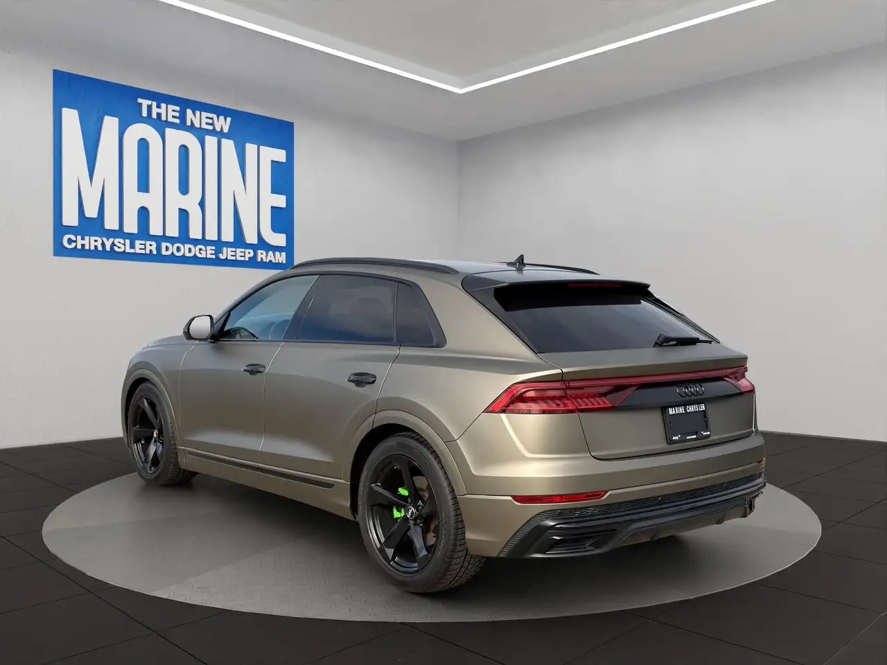 Audi Q8 снимка Audi Q8