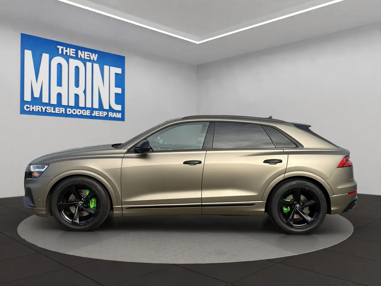 Audi Q8 снимка Audi Q8