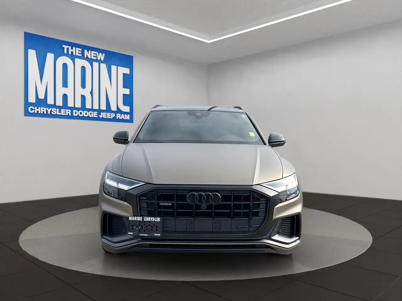 Audi Q8 снимка Audi Q8