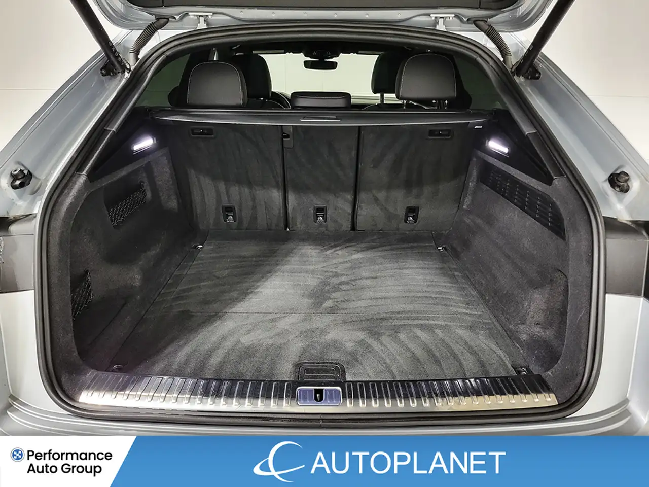 Audi Q8 photo Audi Q8