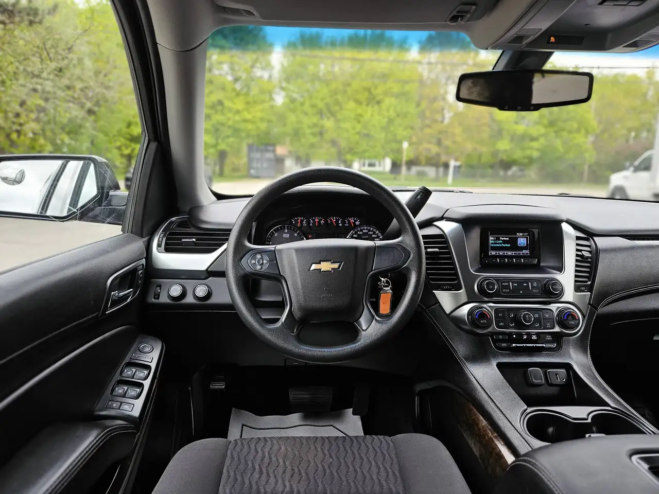 Chevrolet Tahoe снимка Chevrolet Tahoe