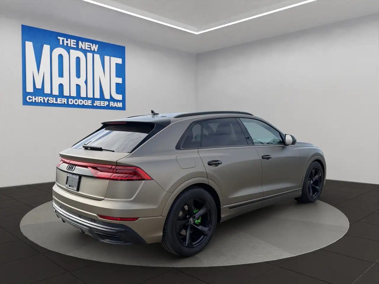 Audi Q8 снимка Audi Q8