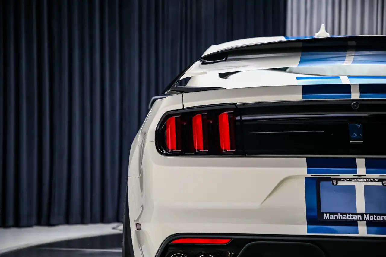 Ford Mustang снимка Ford Mustang
