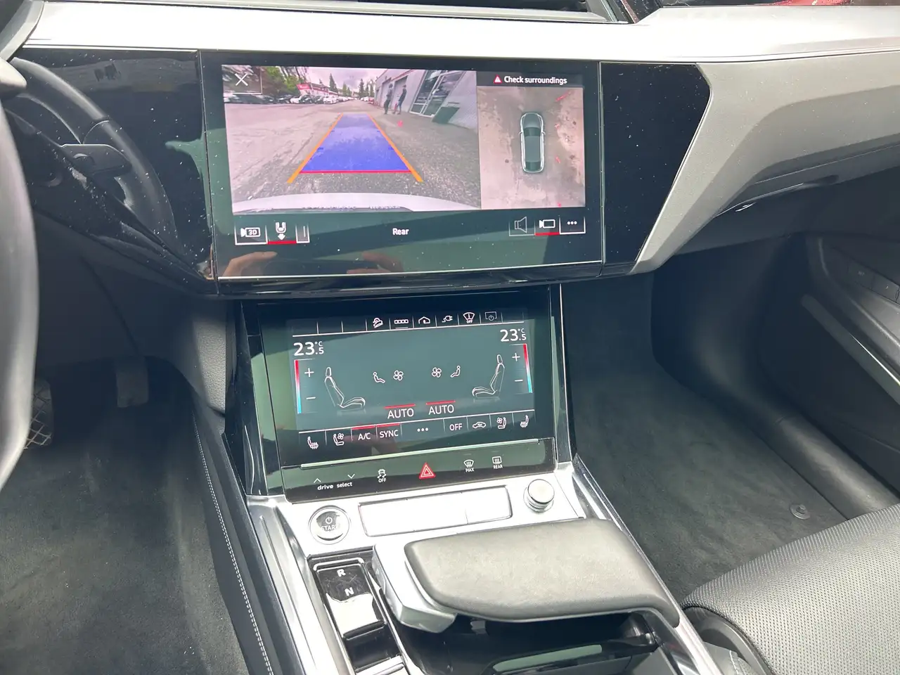 Audi Q8 e-tron fotografie Audi Q8 e-tron