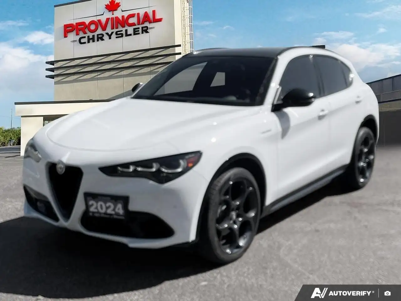 Alfa Romeo Stelvio снимка Alfa Romeo Stelvio
