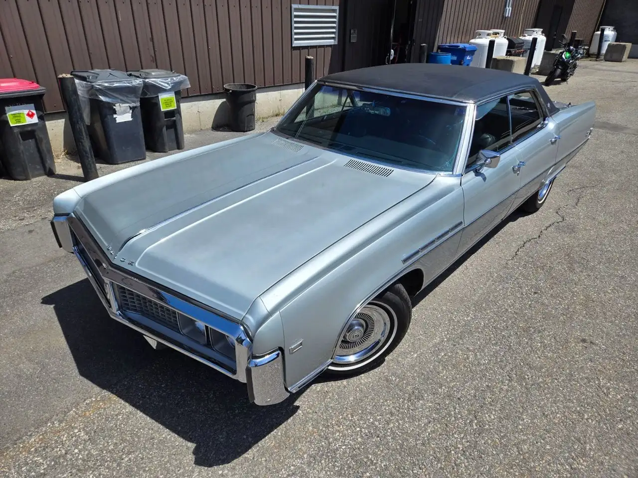 Buick Electra снимка Buick Electra