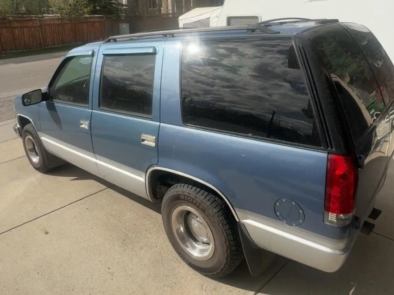 Chevrolet Tahoe снимка Chevrolet Tahoe