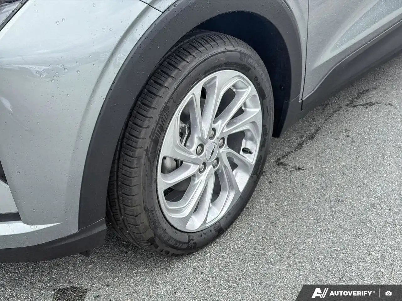 Chevrolet Bolt снимка Chevrolet Bolt