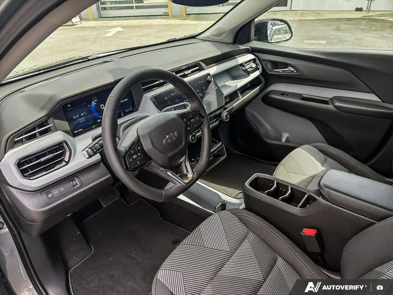 Chevrolet Bolt снимка Chevrolet Bolt