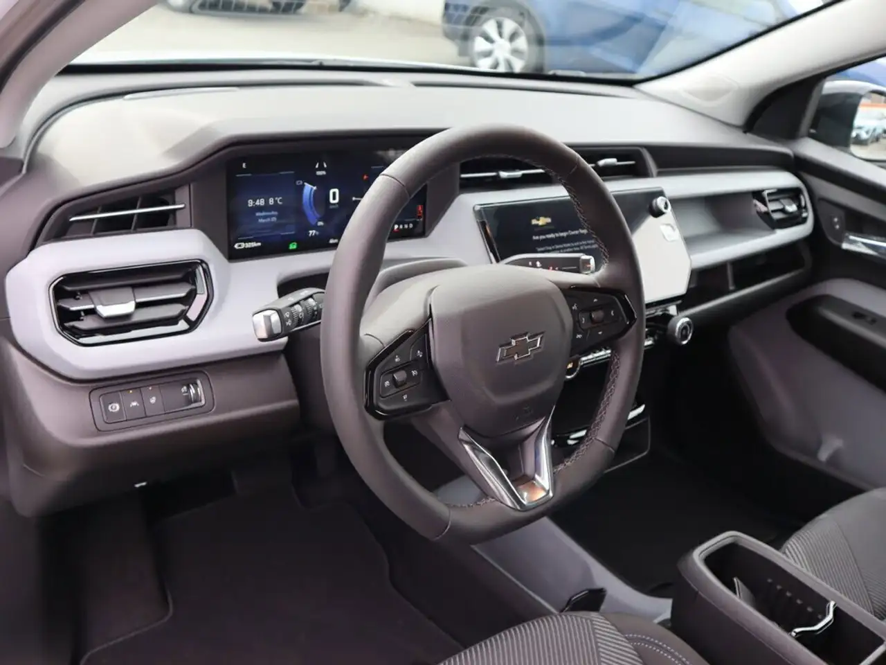 Chevrolet Bolt photo Chevrolet Bolt