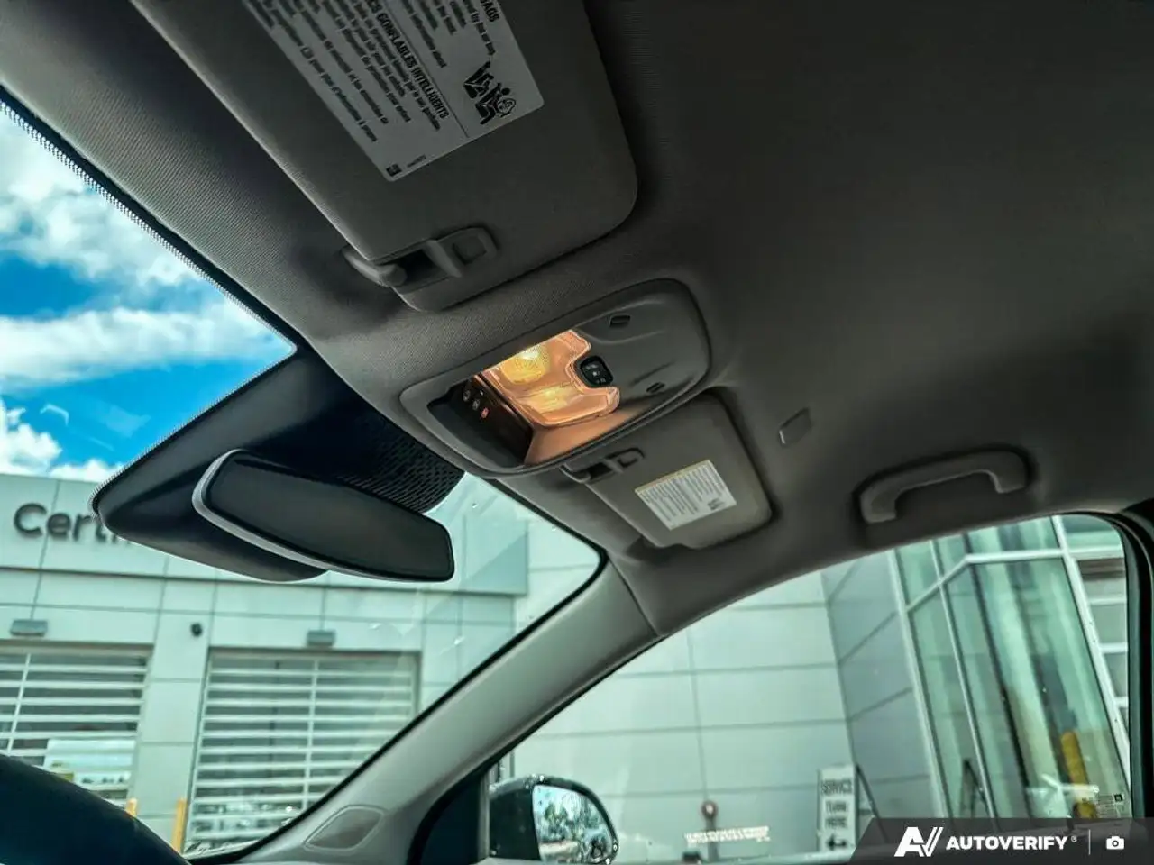 Chevrolet Bolt снимка Chevrolet Bolt