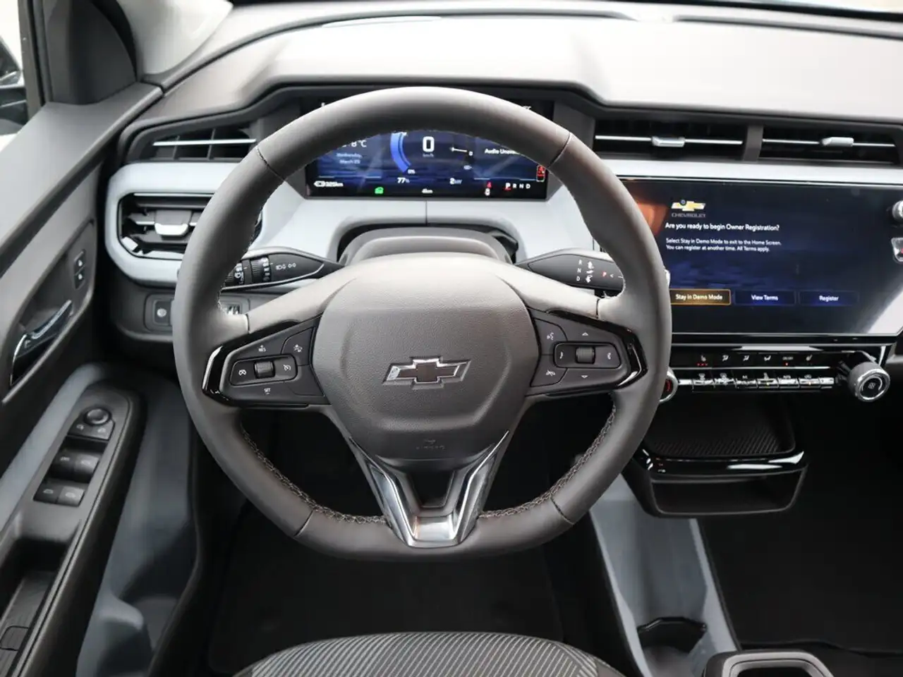 Chevrolet Bolt photo Chevrolet Bolt