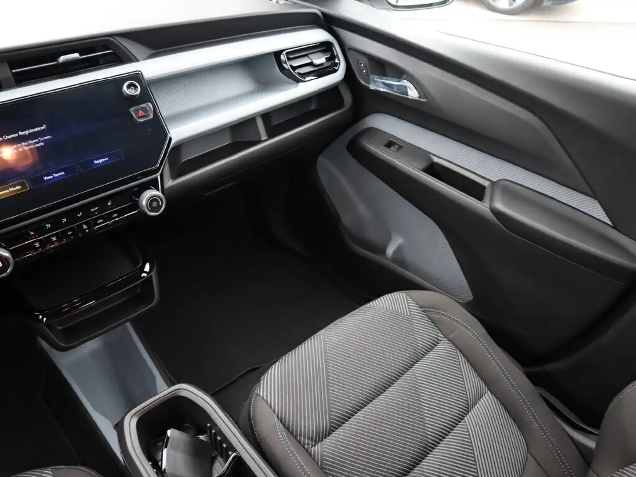 Chevrolet Bolt photo Chevrolet Bolt