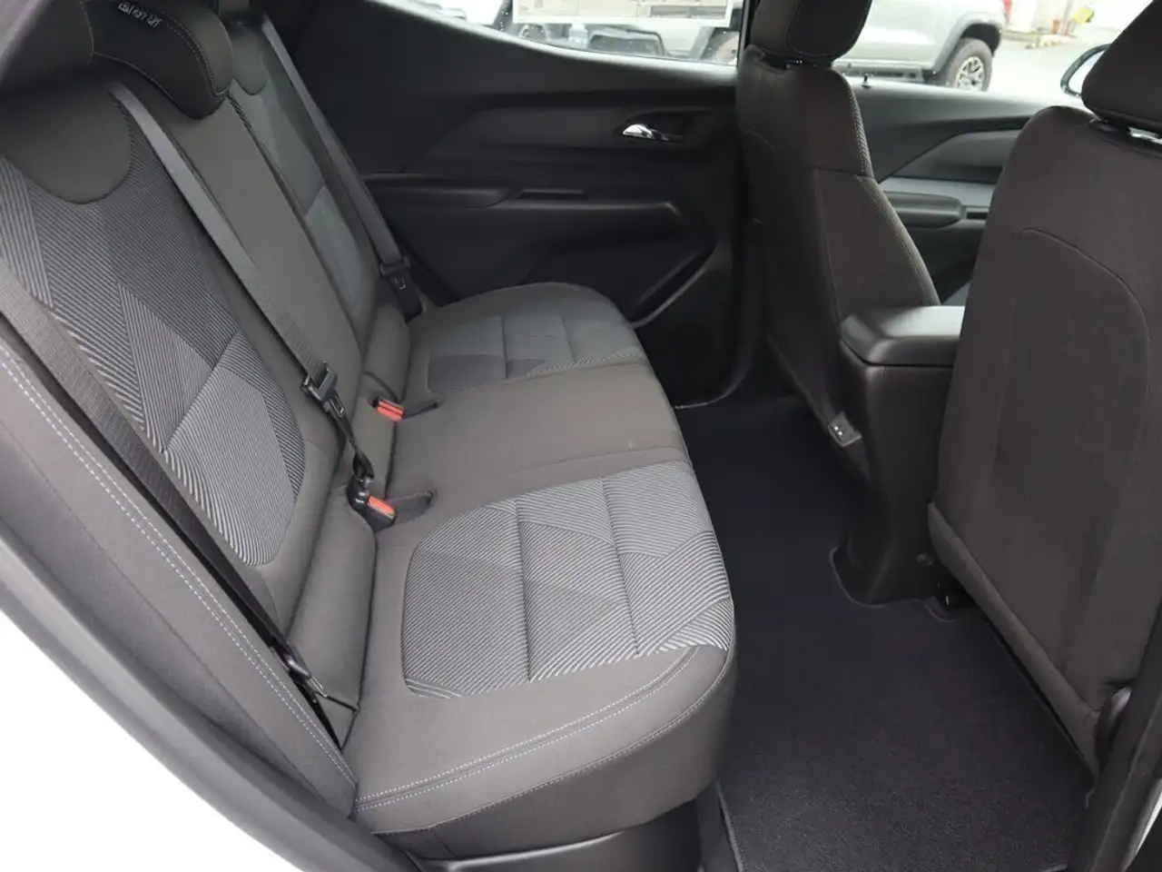 Chevrolet Bolt photo Chevrolet Bolt