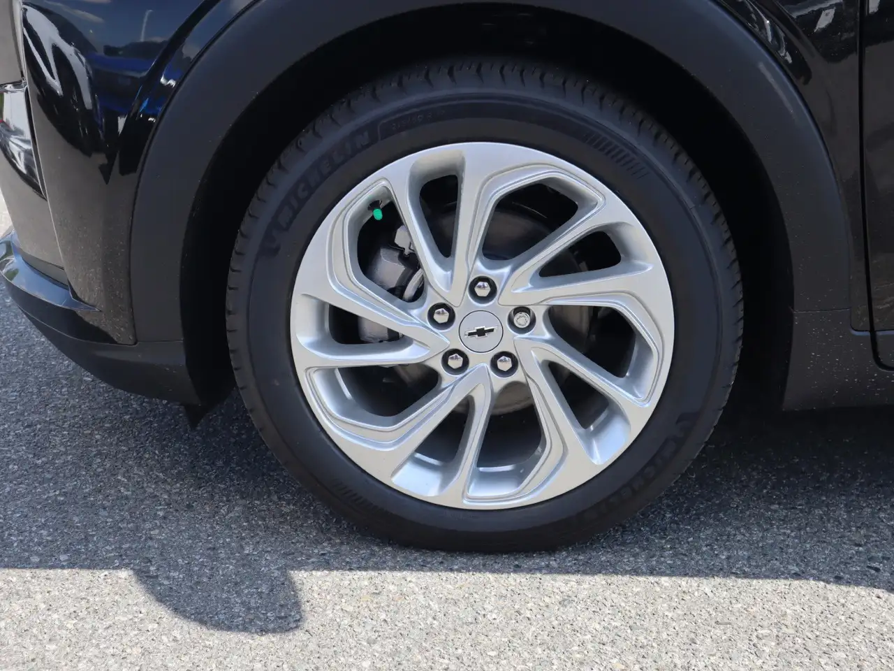 Chevrolet Bolt снимка Chevrolet Bolt