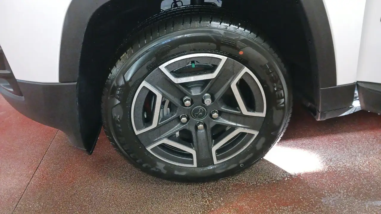 Jeep Cherokee photo Jeep Cherokee