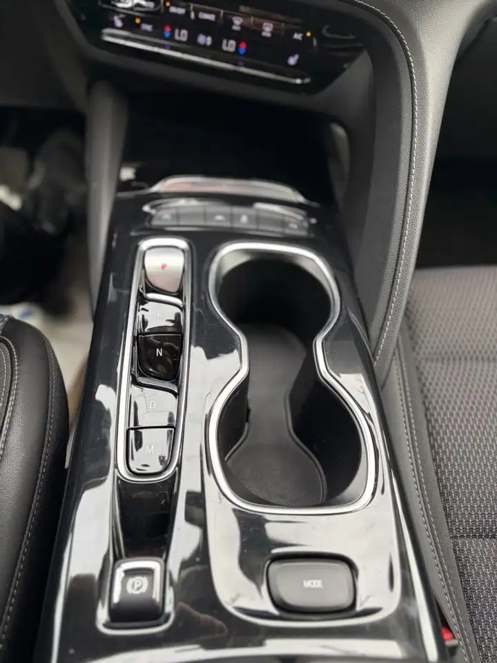 Buick Envision fotografie Buick Envision