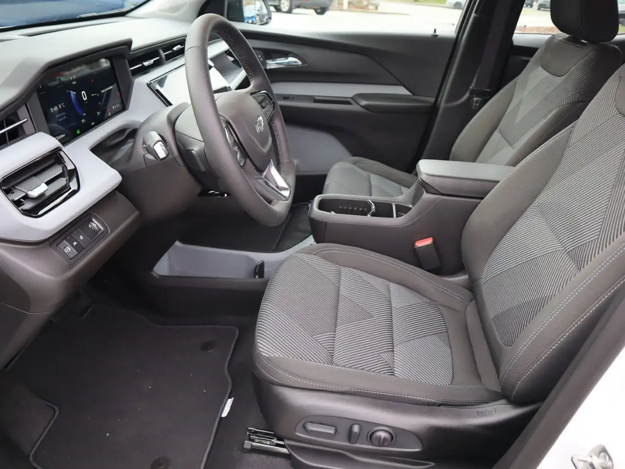 Chevrolet Bolt photo Chevrolet Bolt