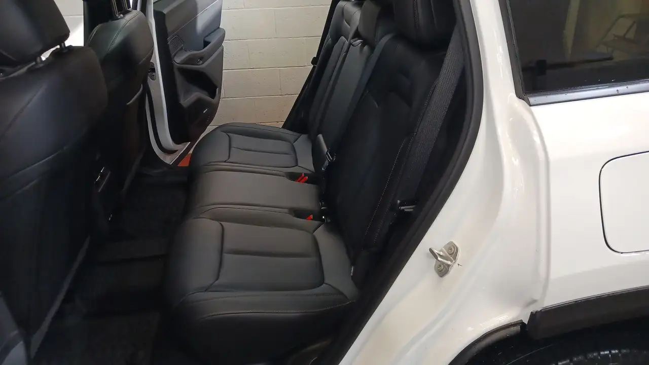 Jeep Cherokee photo Jeep Cherokee