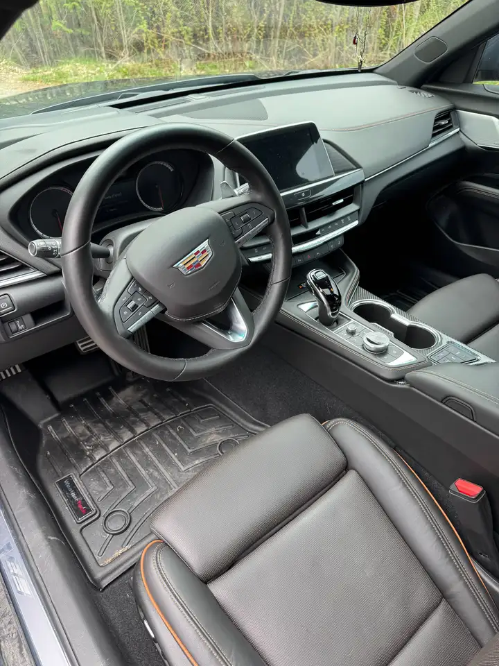 Cadillac CT4-V fotografie Cadillac CT4-V