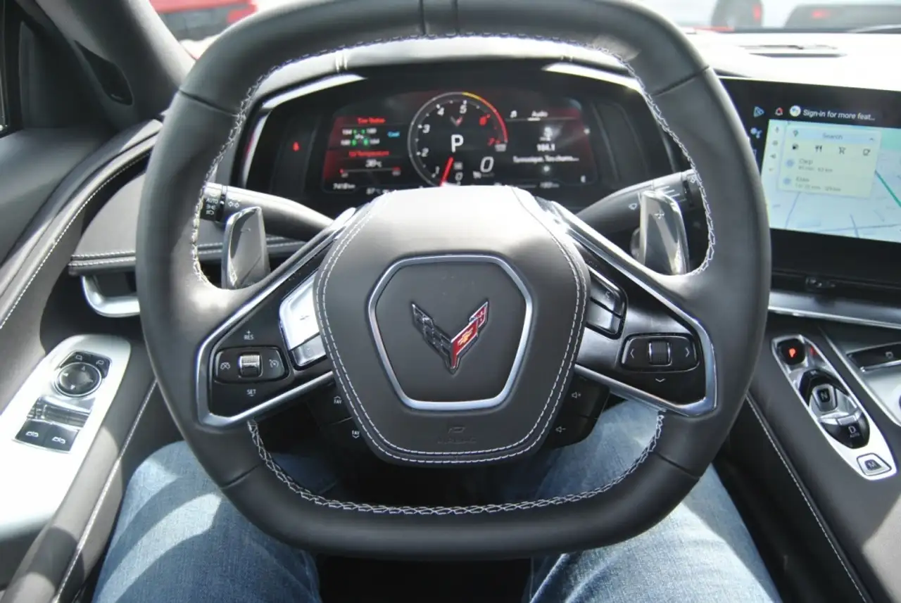 Chevrolet Corvette снимка Chevrolet Corvette