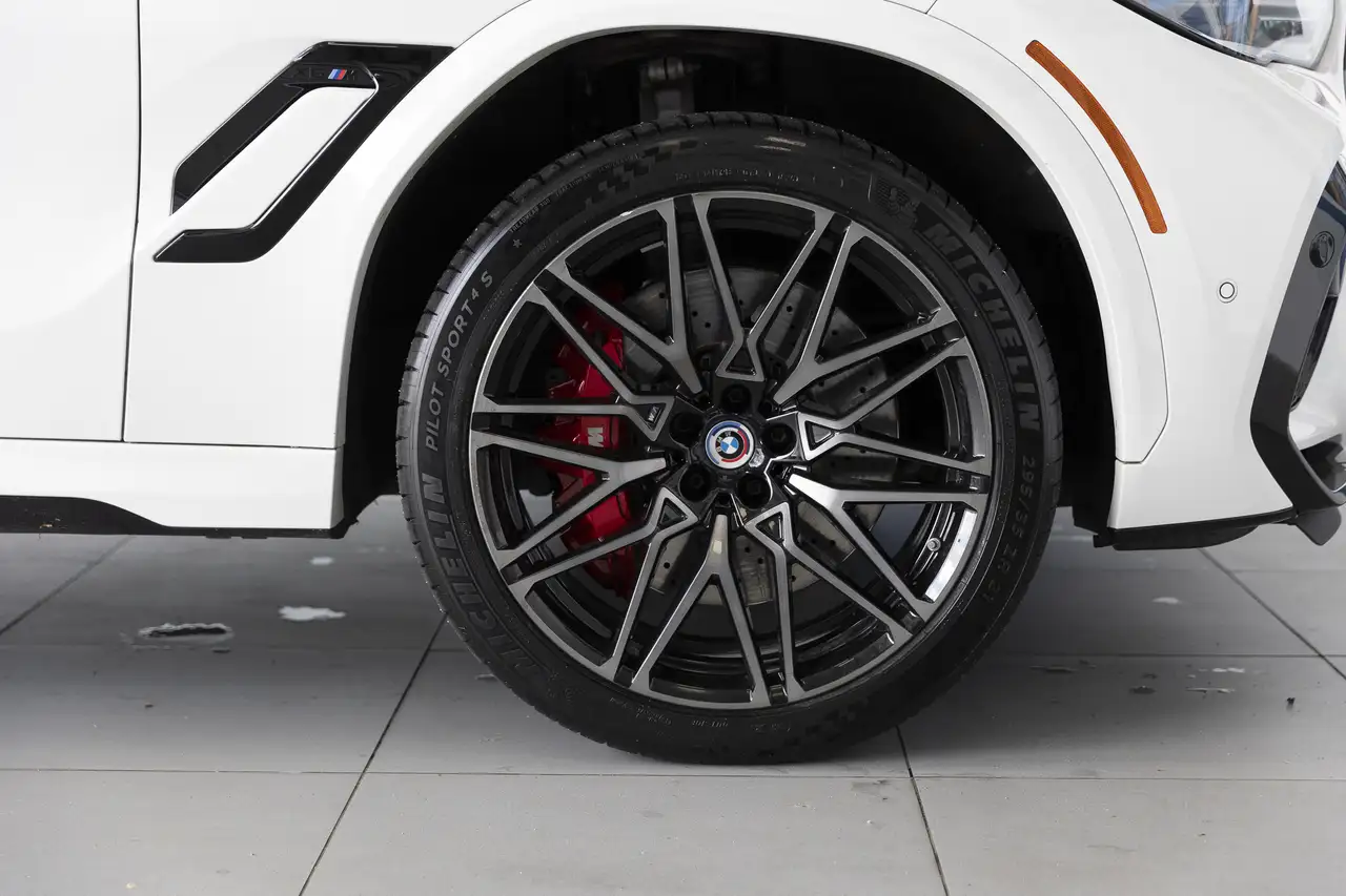 BMW X6 M photo BMW X6 M
