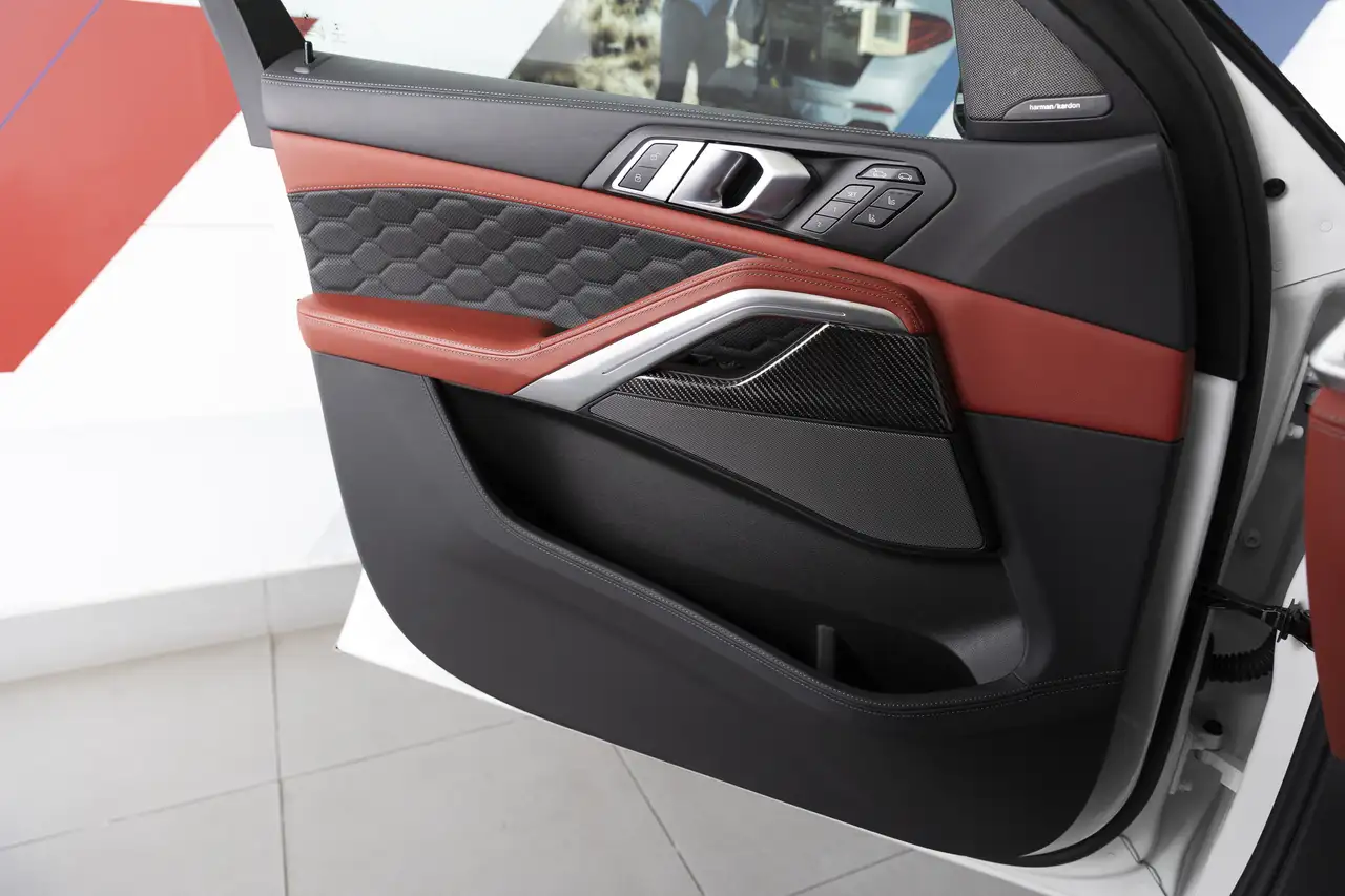 BMW X6 M photo BMW X6 M
