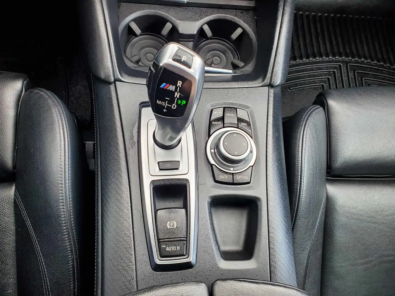 BMW X6 M снимка BMW X6 M