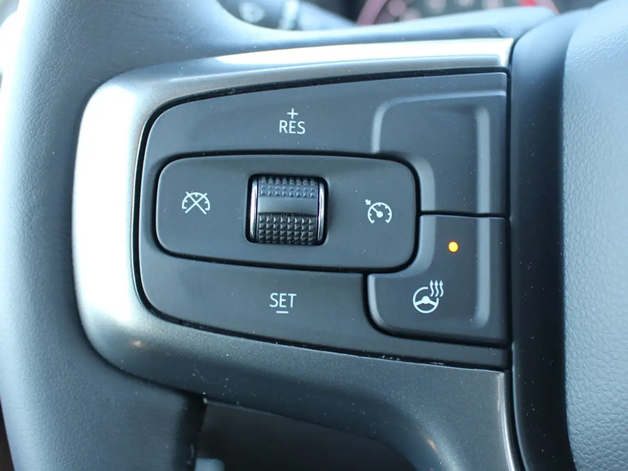 Chevrolet Silverado 1500 photo Chevrolet Silverado 1500