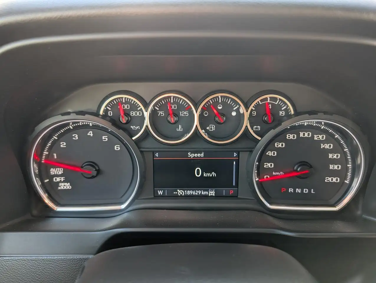 Chevrolet Silverado 1500 снимка Chevrolet Silverado 1500
