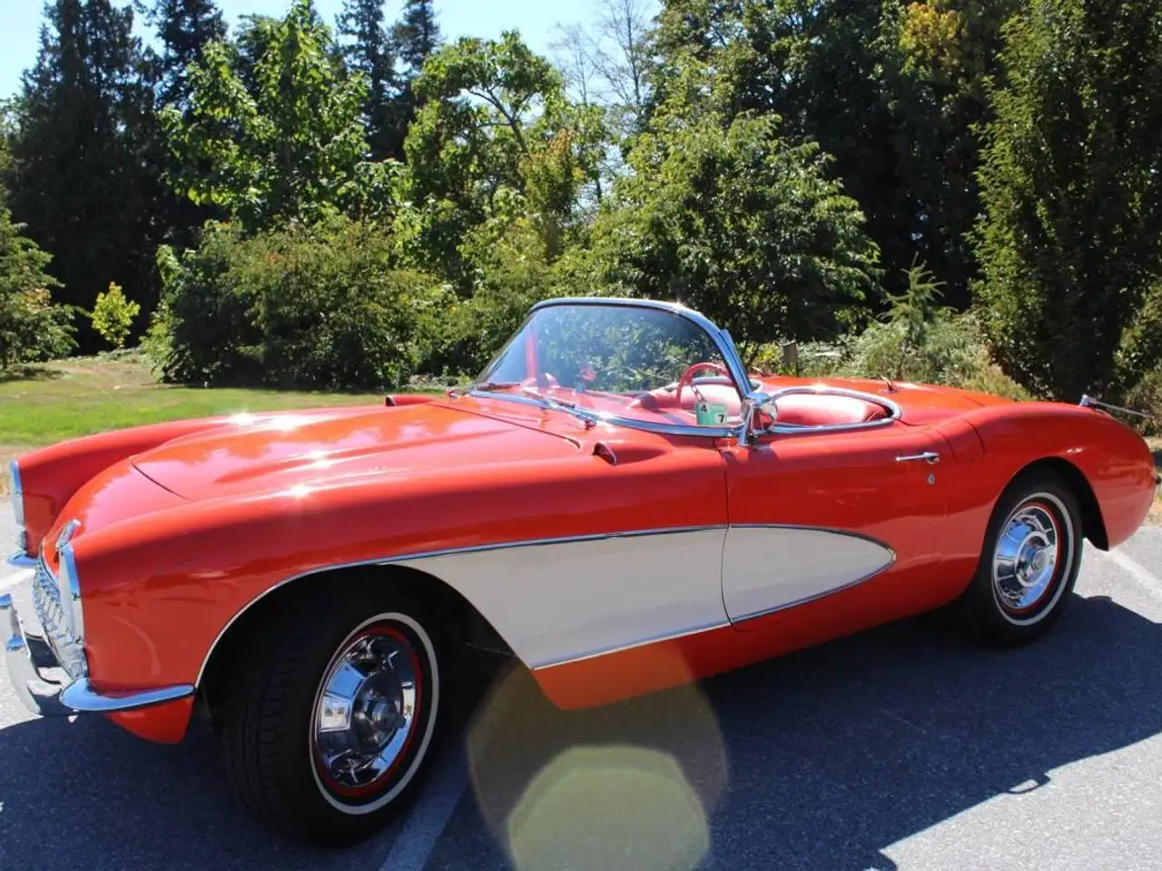 Chevrolet Corvette снимка Chevrolet Corvette