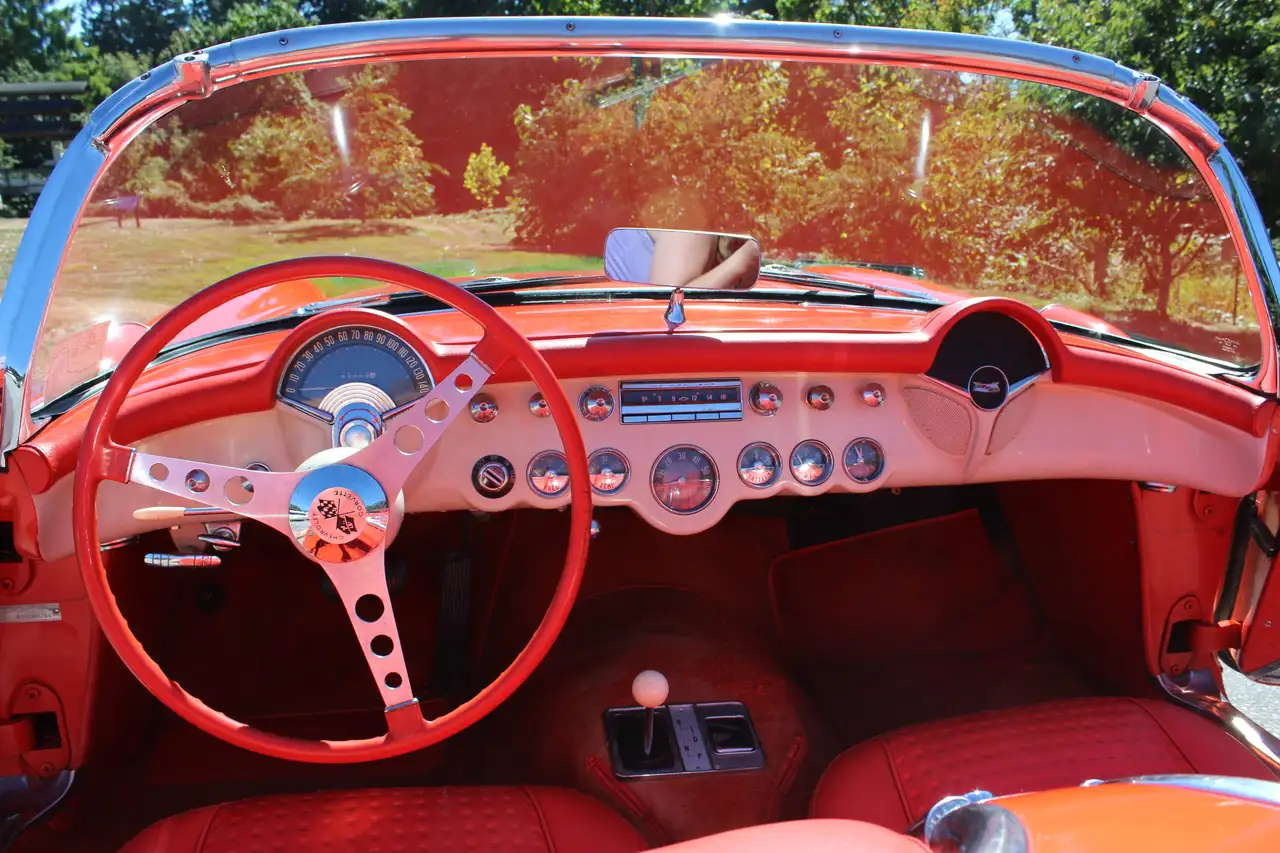 Chevrolet Corvette снимка Chevrolet Corvette