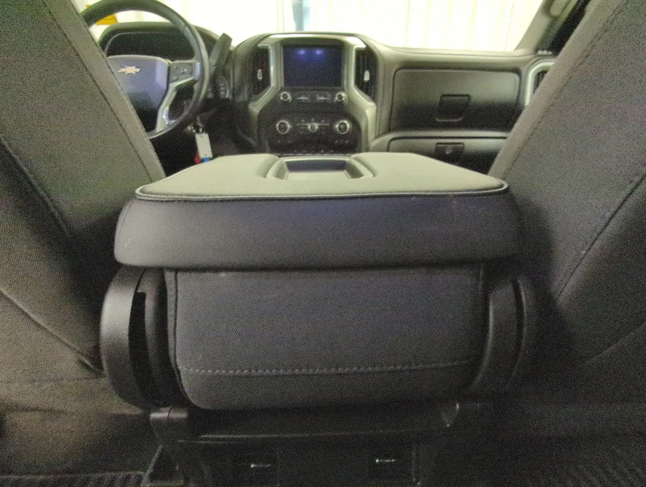 Chevrolet Silverado 1500 снимка Chevrolet Silverado 1500