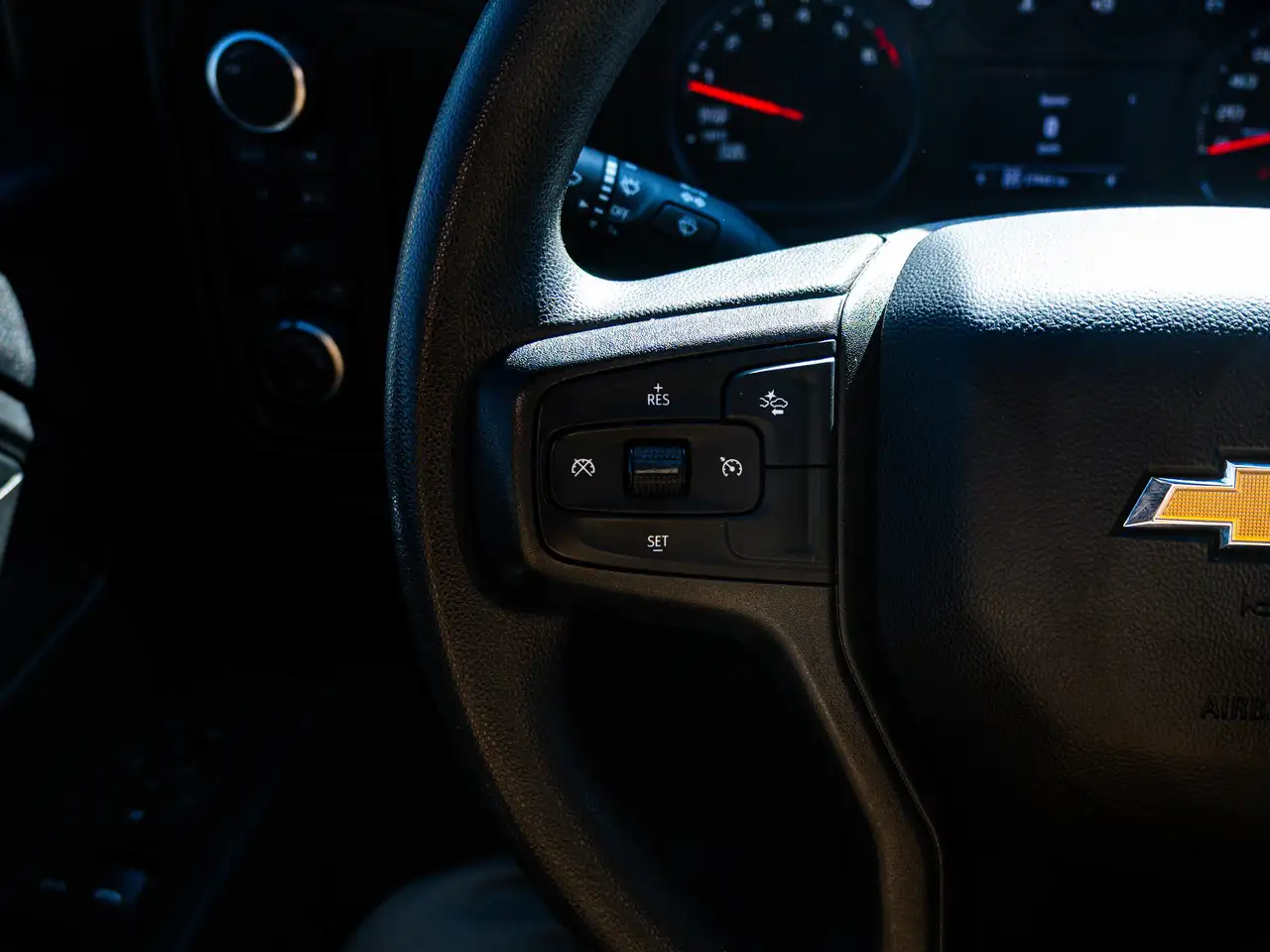 Chevrolet Silverado 1500 photo Chevrolet Silverado 1500