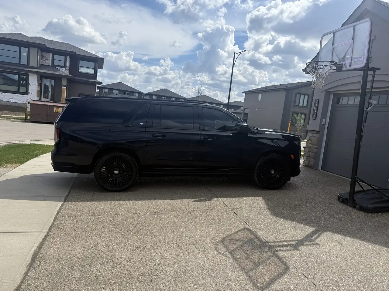 Cadillac Escalade photo Cadillac Escalade