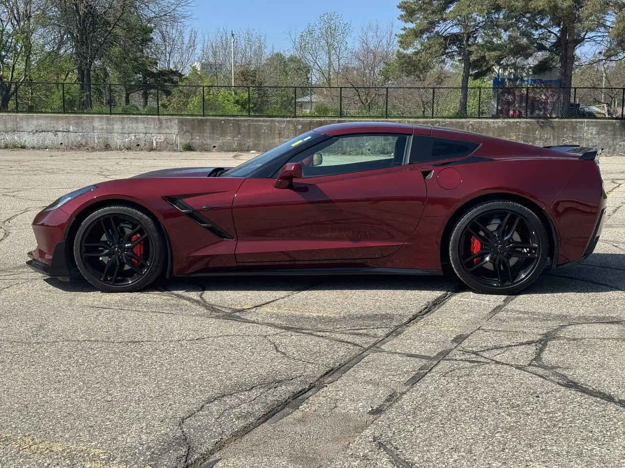 Chevrolet Corvette снимка Chevrolet Corvette
