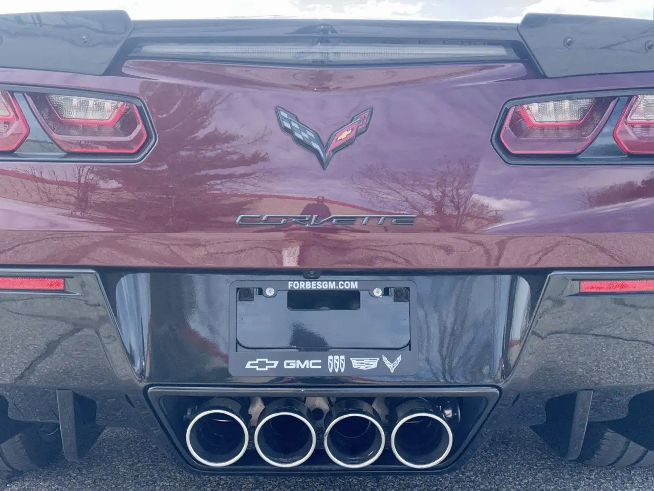 Chevrolet Corvette снимка Chevrolet Corvette