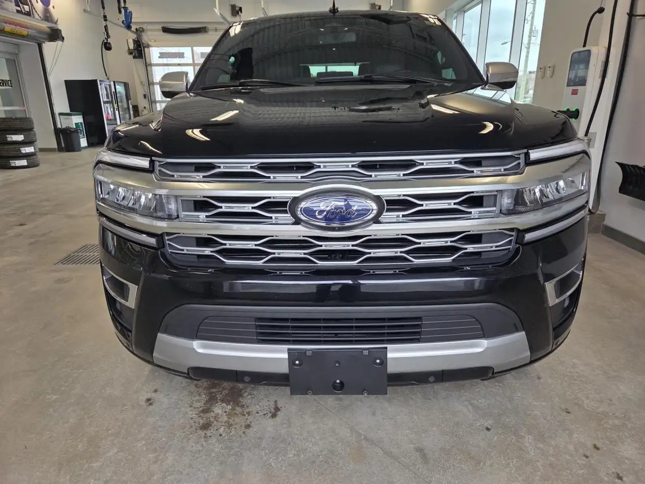 Ford Expedition снимка Ford Expedition