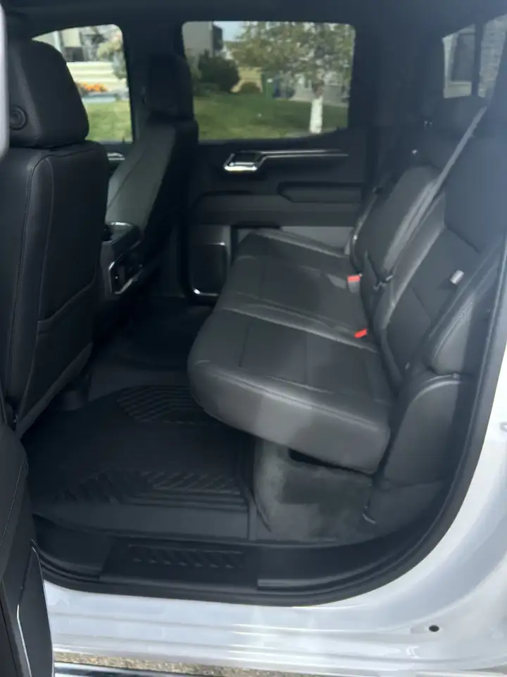 Chevrolet Silverado 1500 снимка Chevrolet Silverado 1500