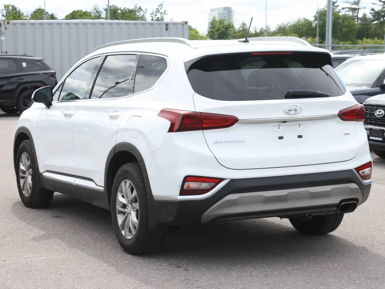 Hyundai SANTA FE photo Hyundai SANTA FE