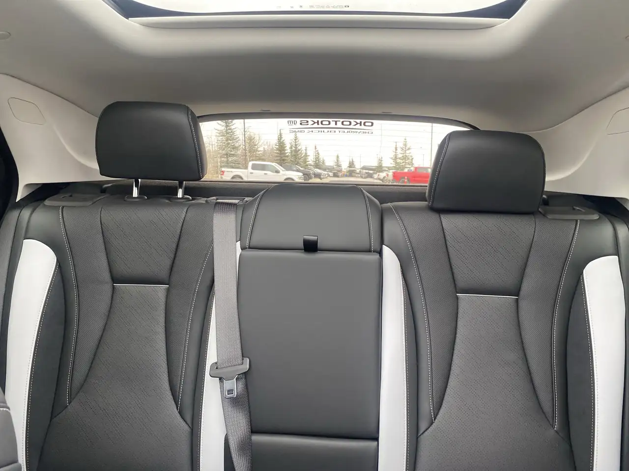 Buick Envision photo Buick Envision