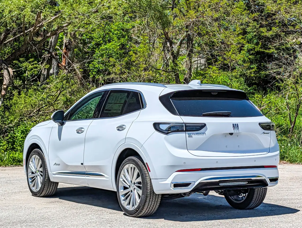 Buick Envision photo Buick Envision