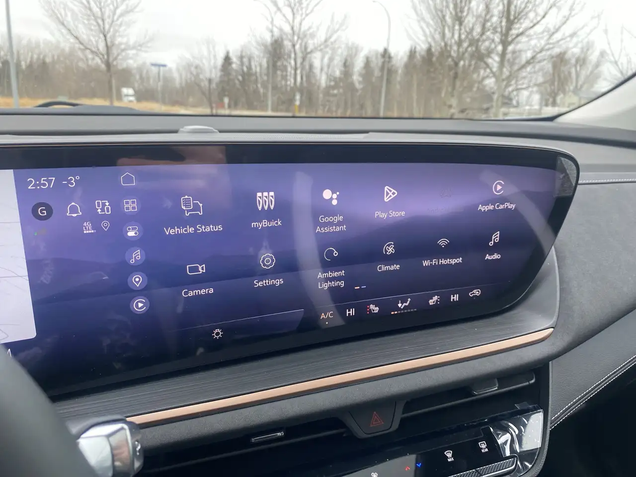 Buick Envision photo Buick Envision