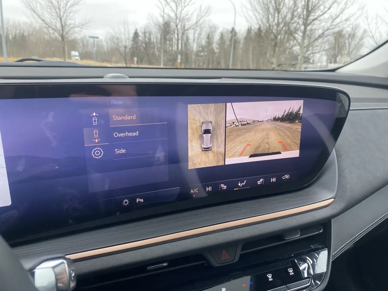 Buick Envision photo Buick Envision