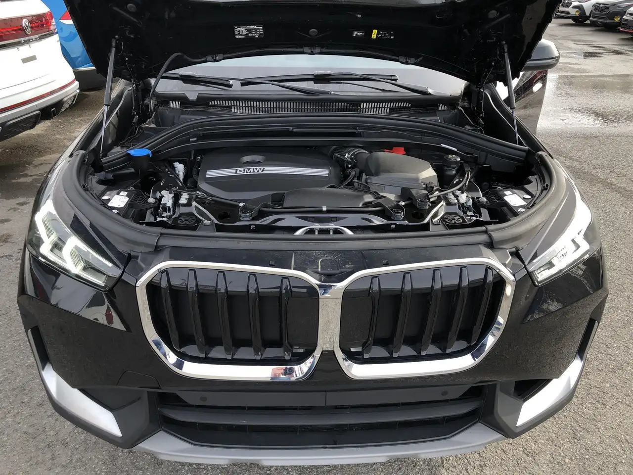 BMW X1 photo BMW X1