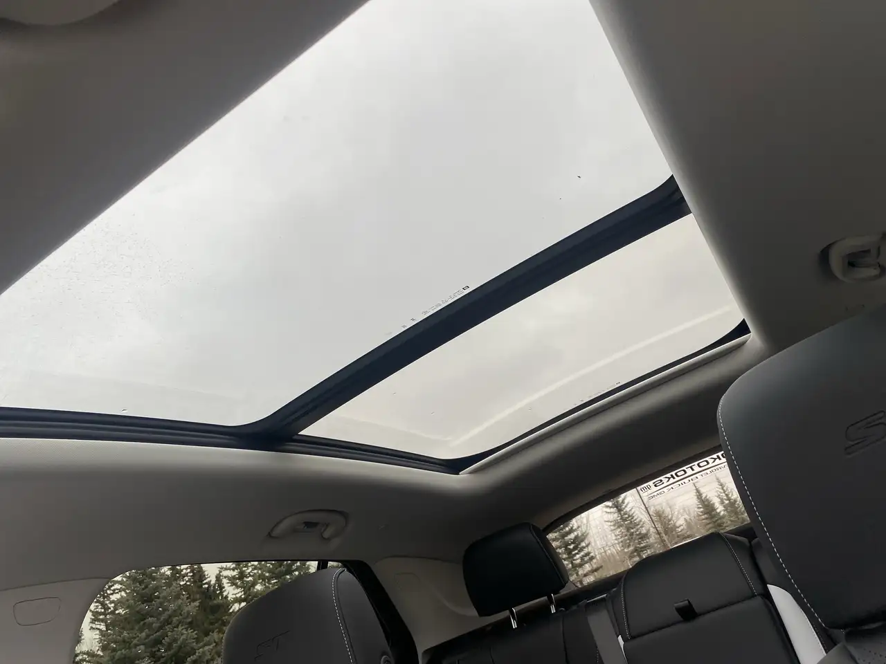 Buick Envision photo Buick Envision