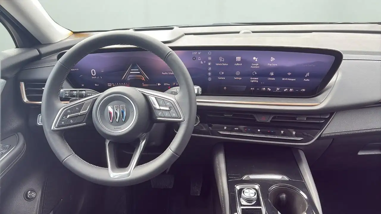 Buick Envision photo Buick Envision