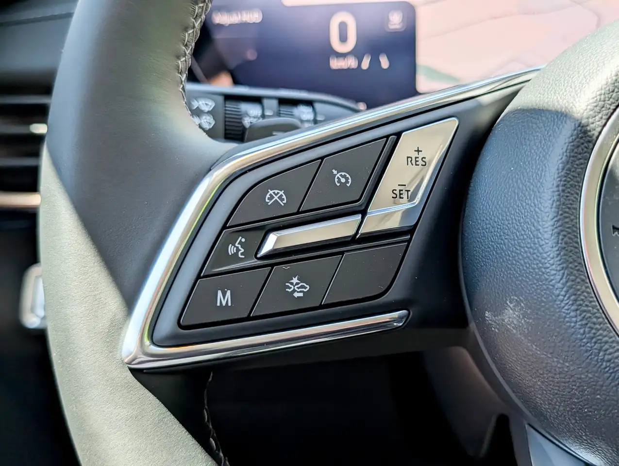Buick Envision photo Buick Envision