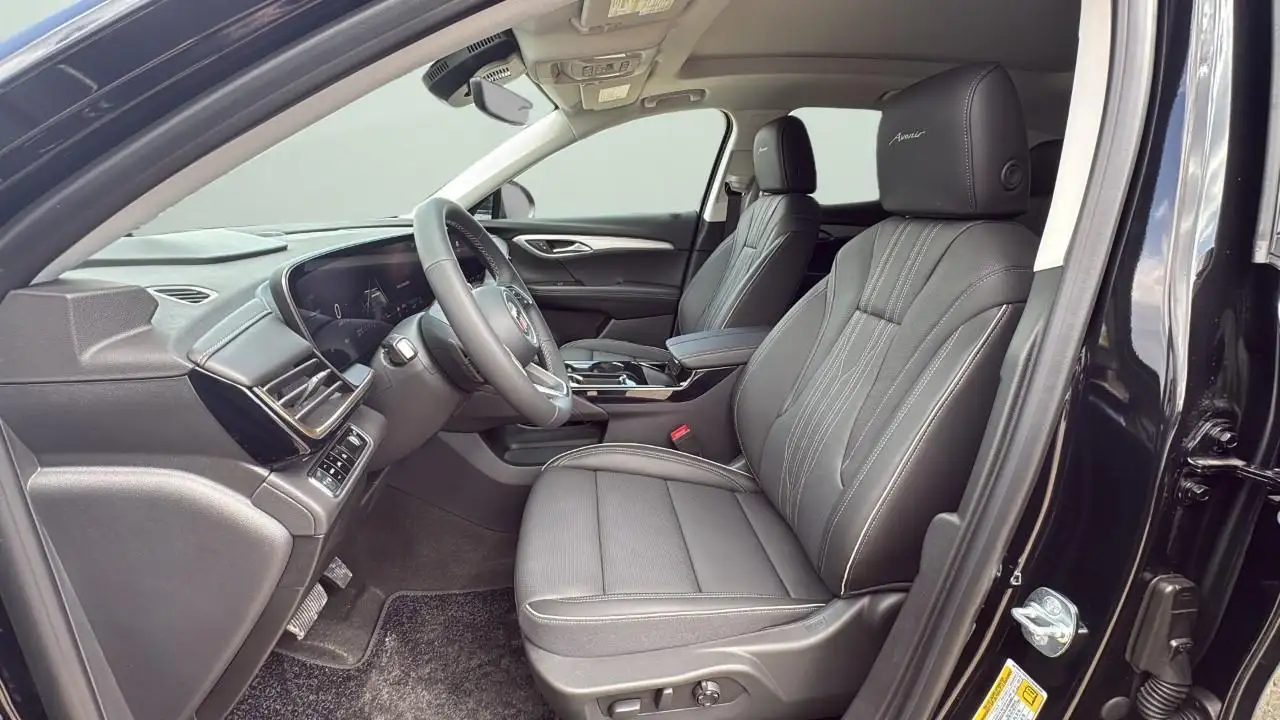 Buick Envision photo Buick Envision