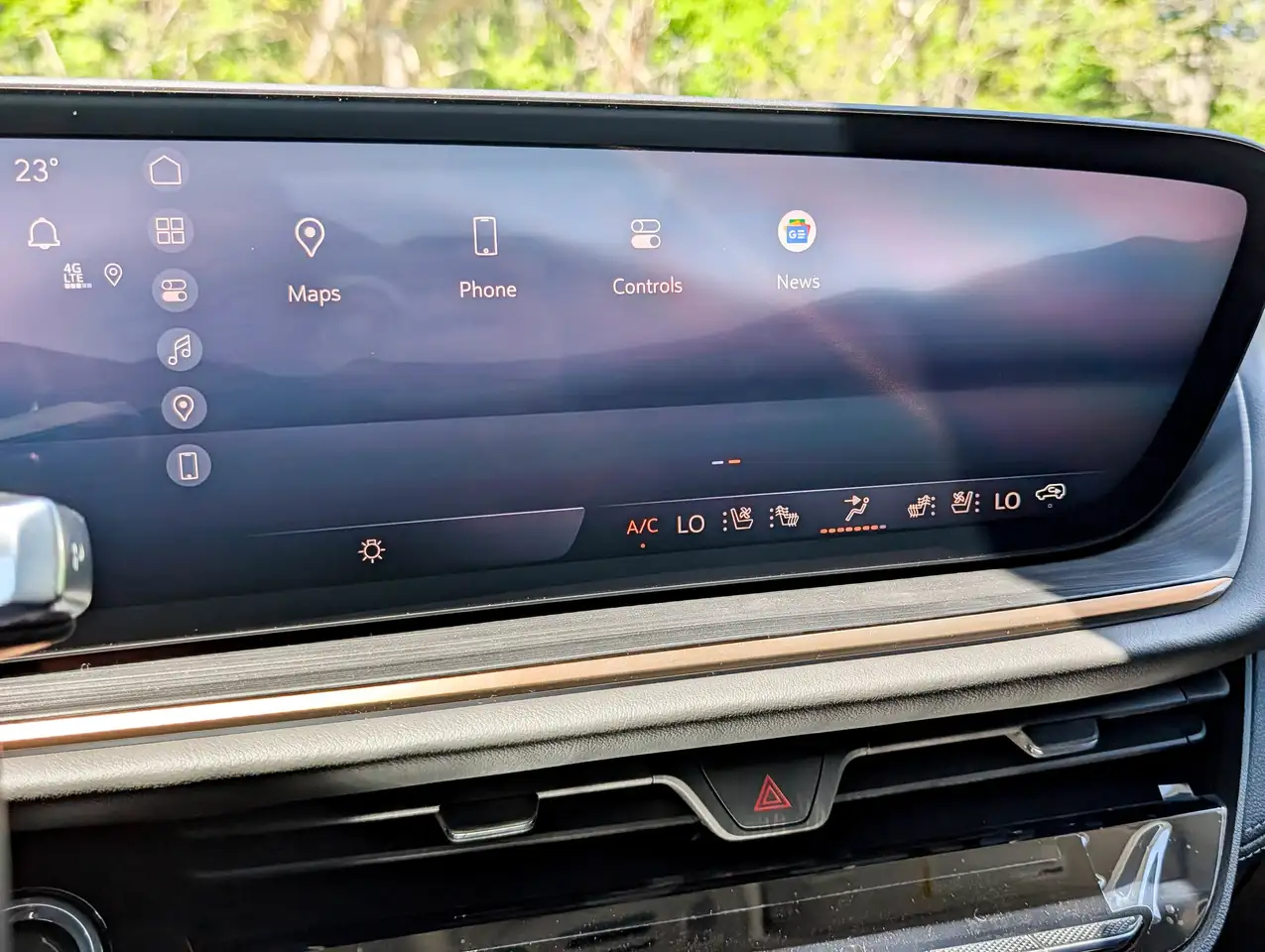 Buick Envision photo Buick Envision